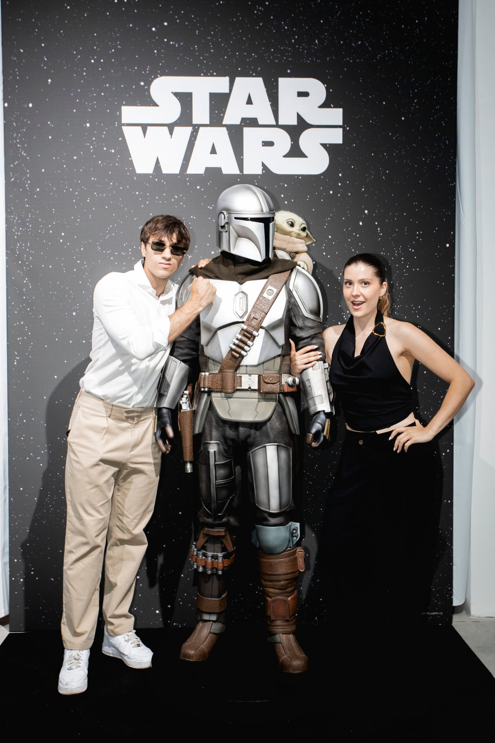 POP UP INSIDE DISNEY+